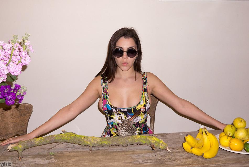 16P Goofy teen tease