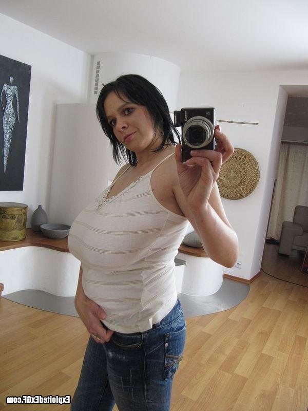 15P Busty self shot girl