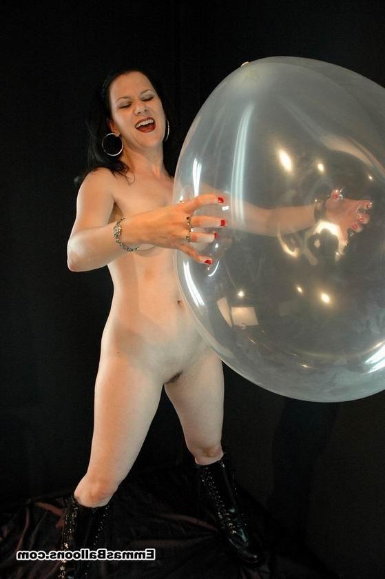 16P amateur brunette girl with a giant balloon