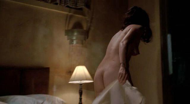 18P Brunette actress Ashley Judds perfect perky tits exposed