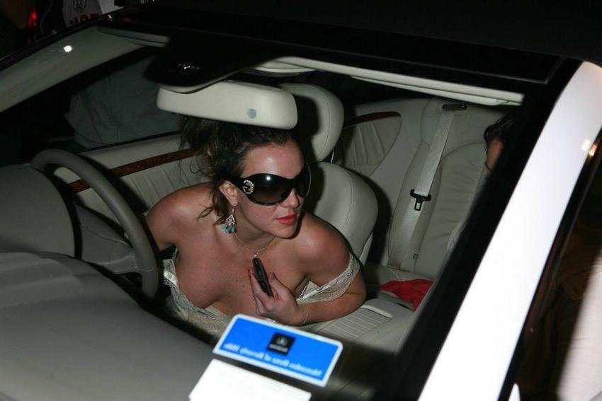18P Singer Britney Spears ass and tits in seethrough top
