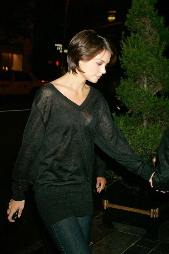 18P Busty celebrity Katie Holmes perfect perky tits exposed
