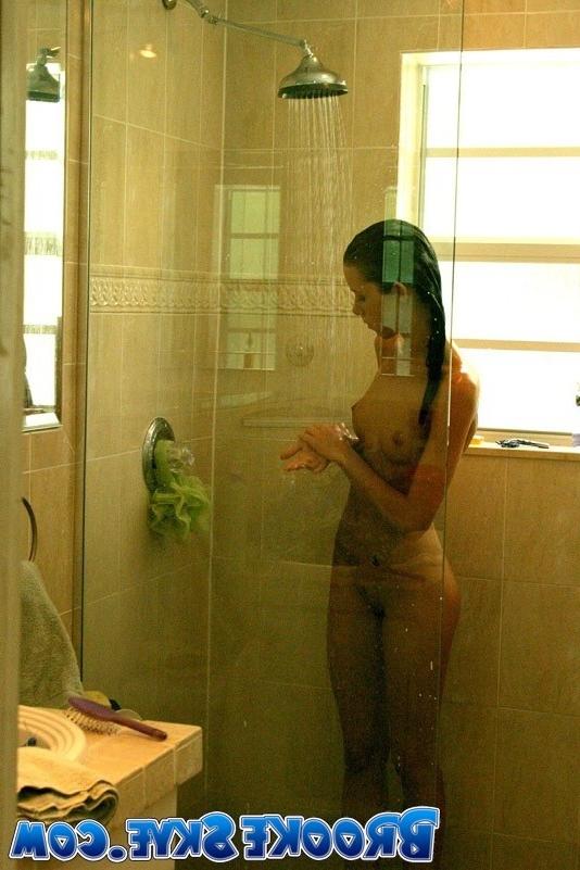 12P Voyeur view of Brooke in the Shower