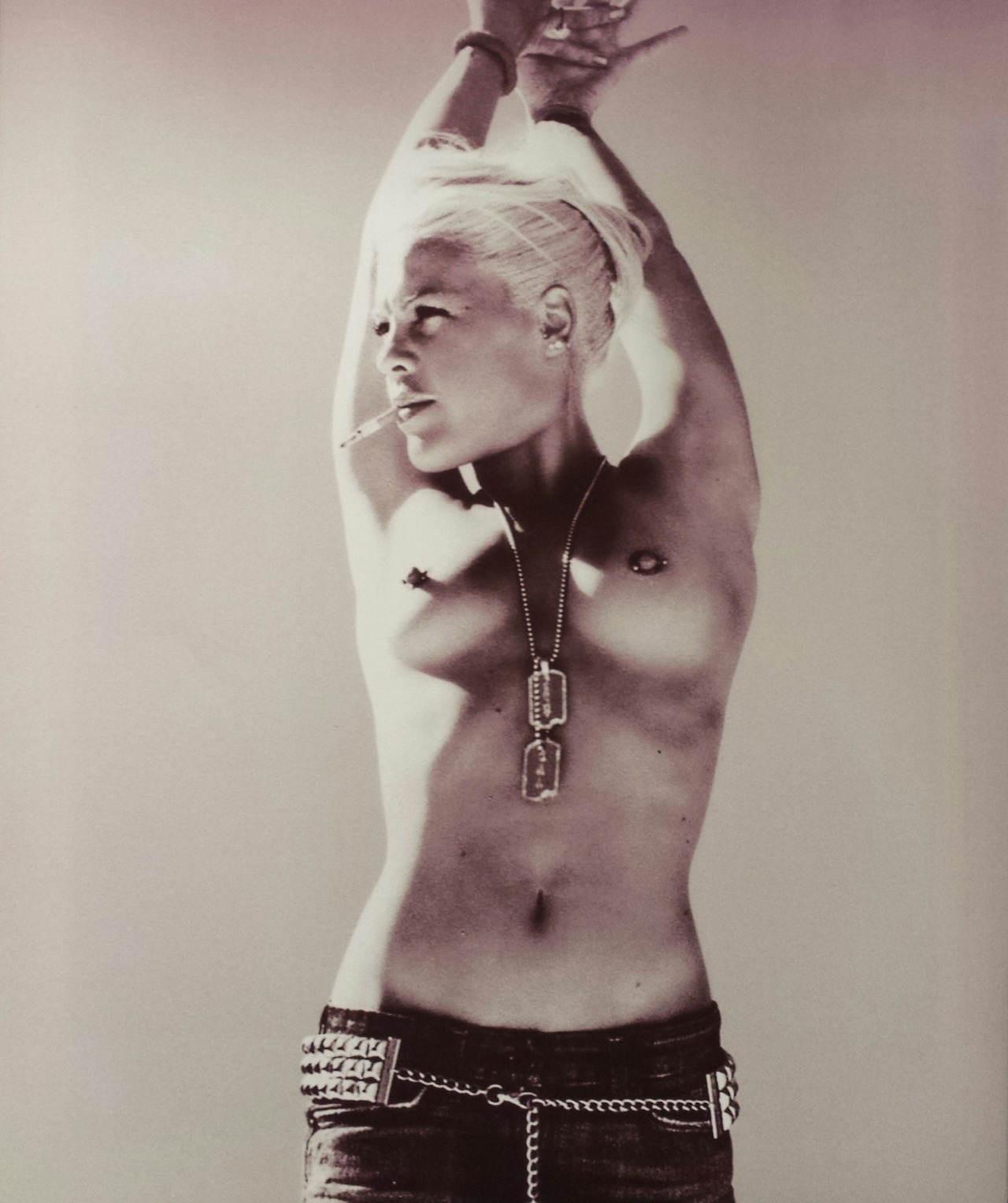 15P Top celebrity pussy and nude tits pics