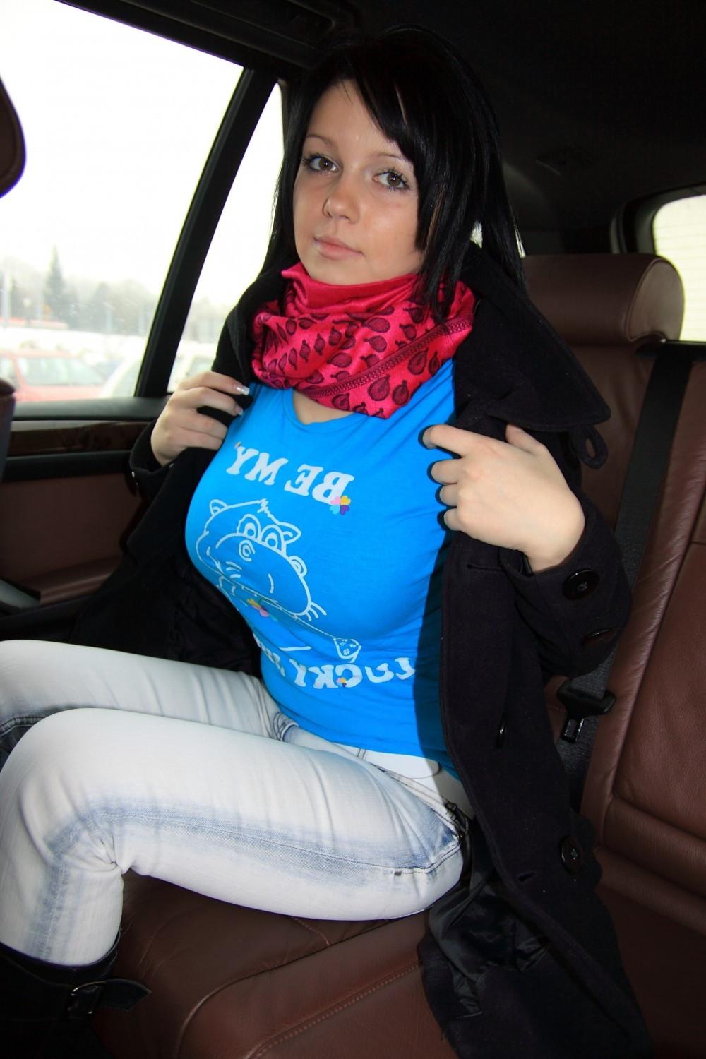 16P Big natural boob girl strips in car