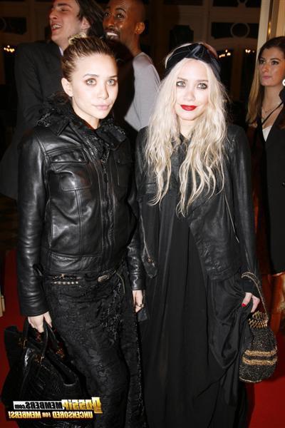 15P Olsen Twins posing sexy and slutty in glamorous and paparazzi photos