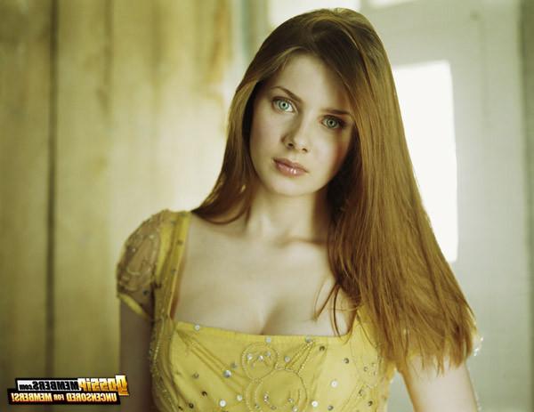 15P Rachel Hurd Wood posing sexy and slutty in glamorous and paparazzi photos