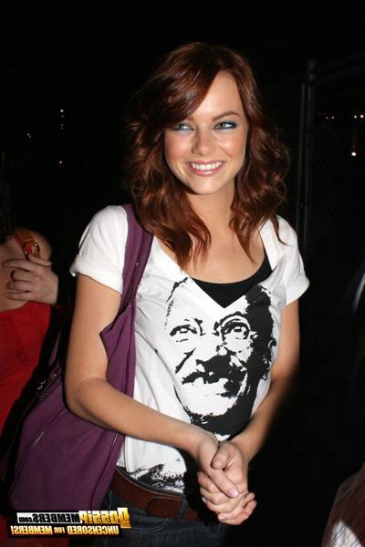15P Emma Stone posing sexy and slutty in glamorous and paparazzi photos