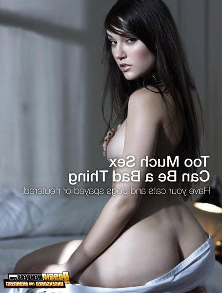 15P Teen pornstar Sasha Grey seduces in near-naked glamour photos