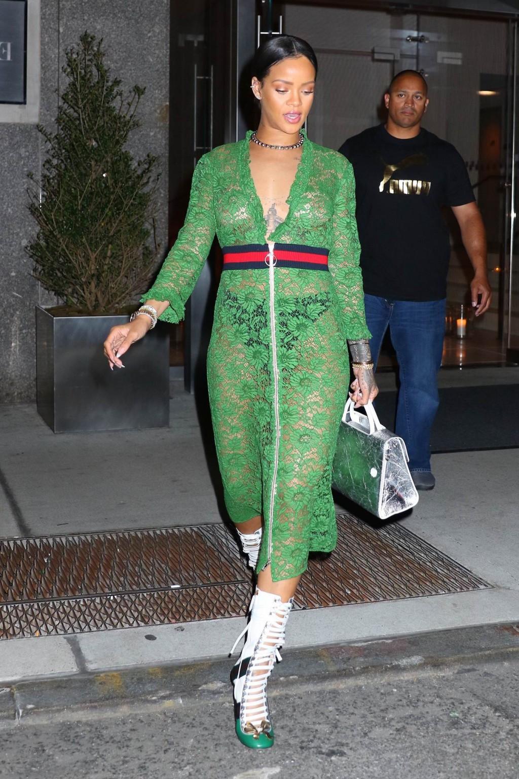16P Rihanna see through to boobs and panties outdoor