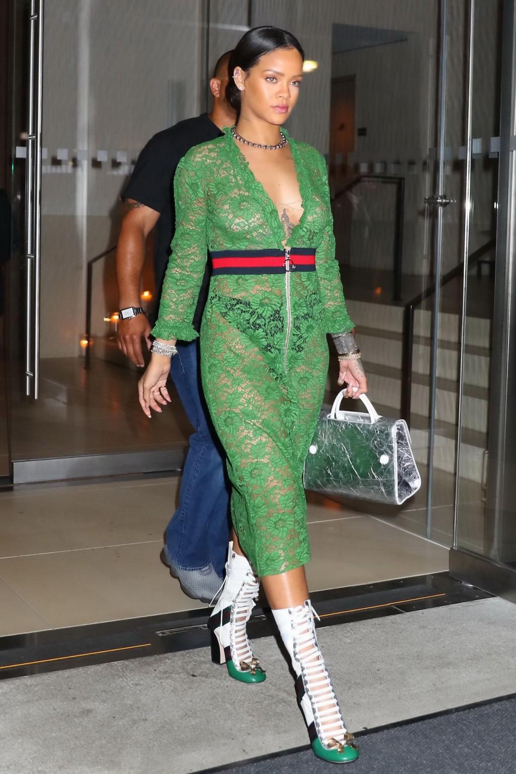 16P Rihanna see through to boobs and panties outdoor
