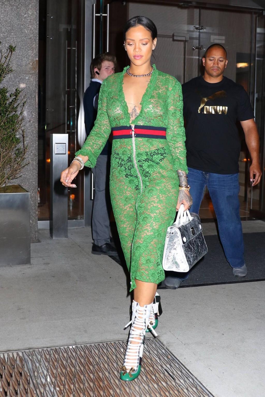 16P Rihanna see through to boobs and panties outdoor