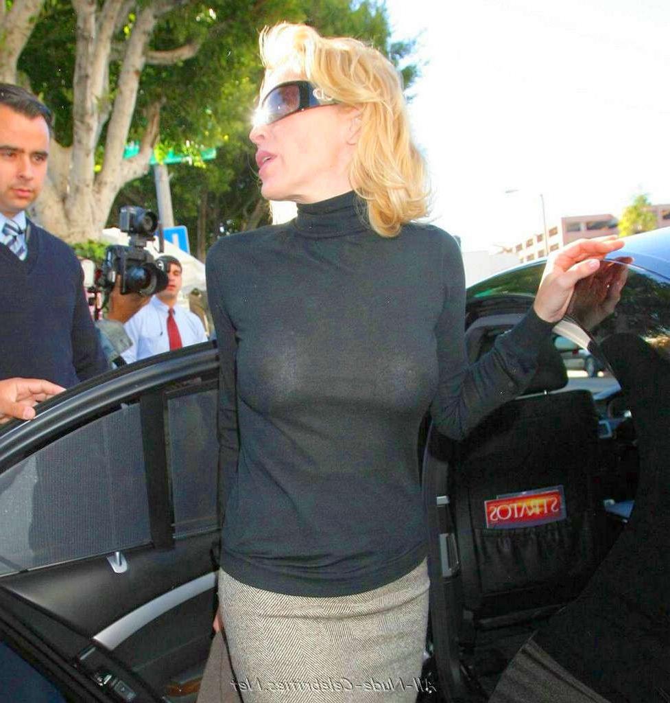 18P Just hottest celebrity oops photos