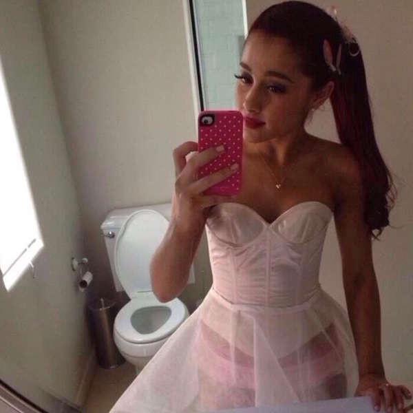 15P Ariana Grande shows nude ass and sexy upskirt panties