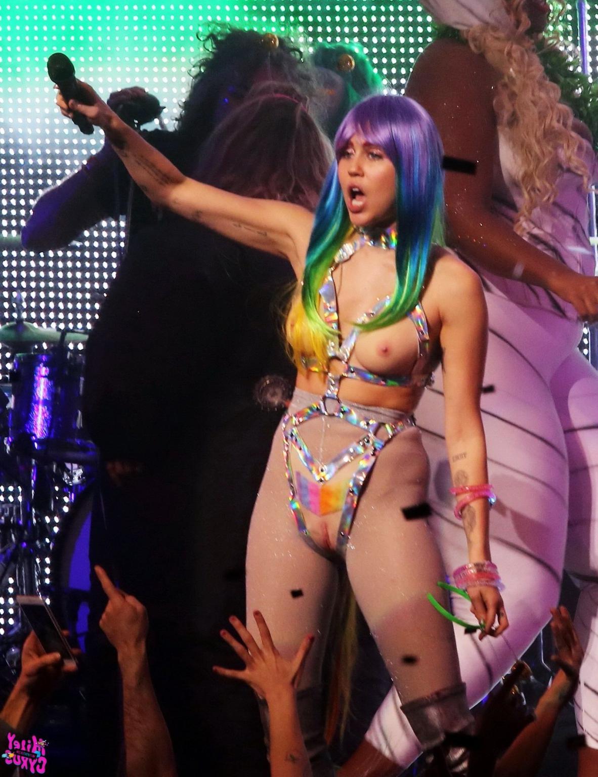 16P Miley Cyrus with plastic boobs vagina and huge dildo