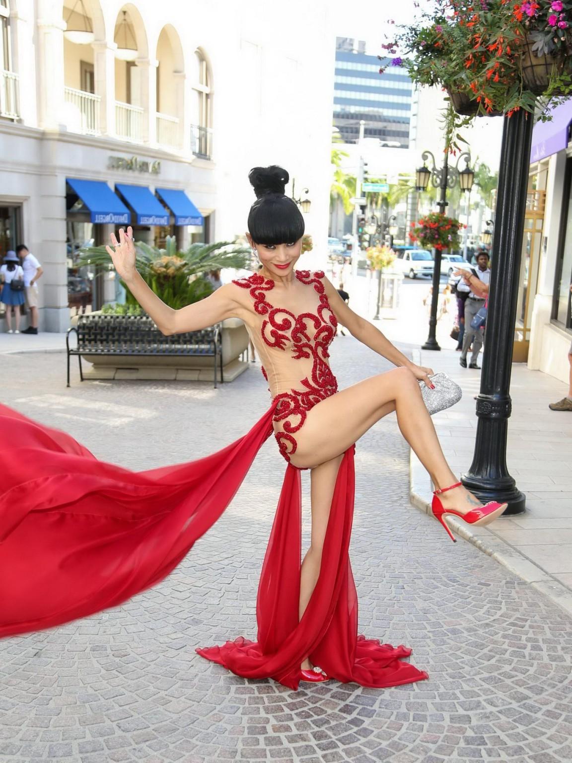 16P Bai Ling seethru showing boobs and hairy pussy outdoor