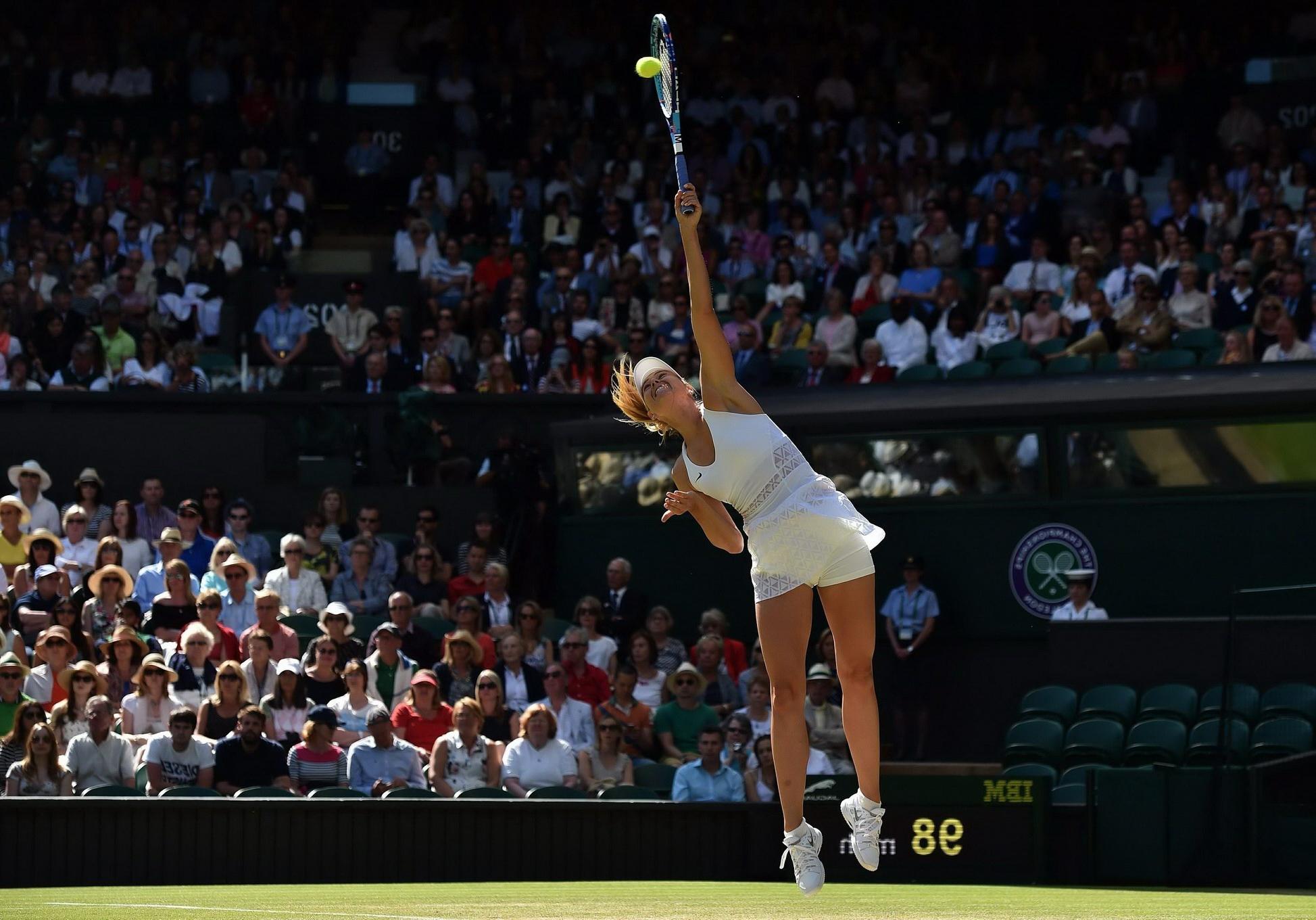 16P Maria Sharapova flashing her white panties at the Wimbledon