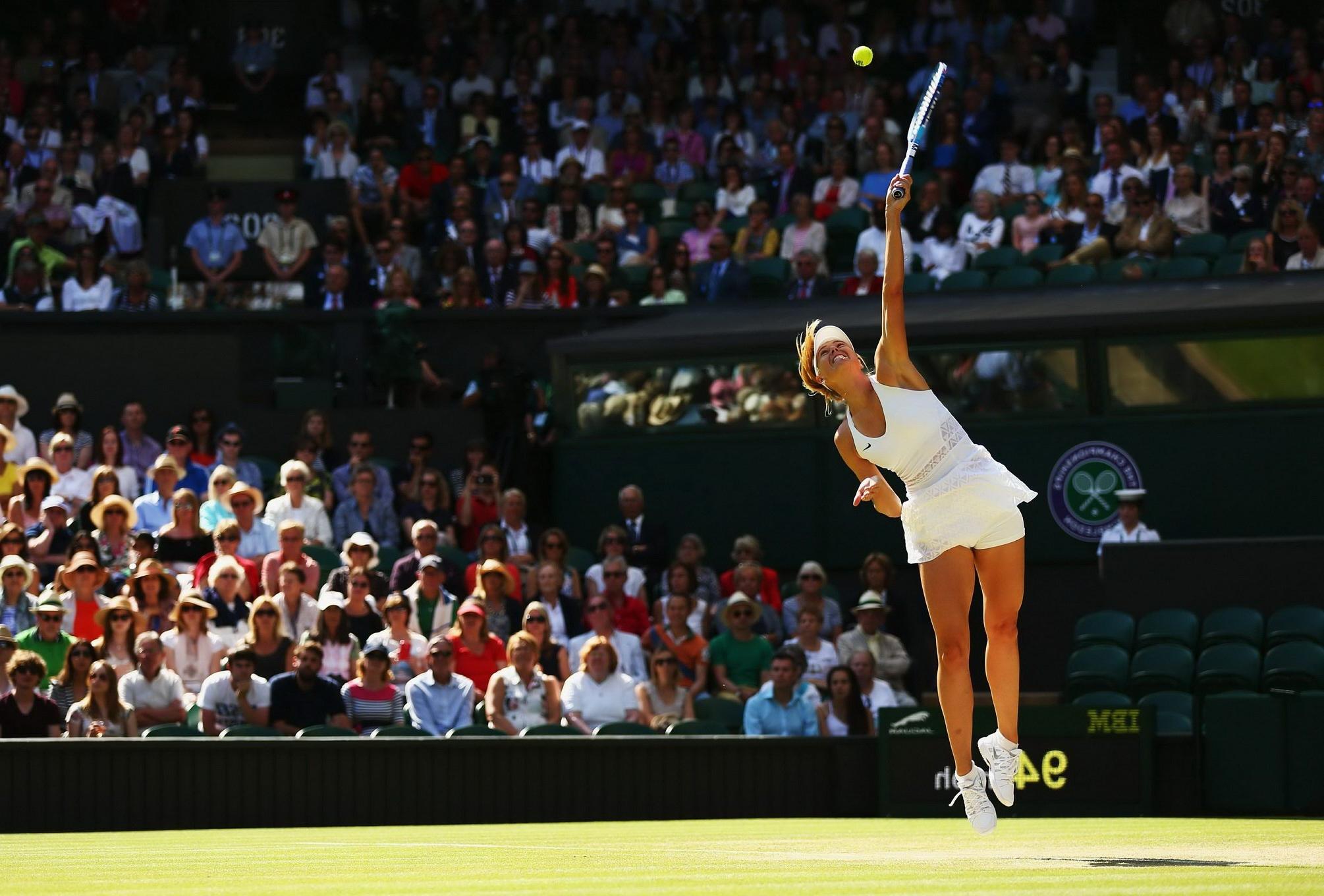 16P Maria Sharapova flashing her white panties at the Wimbledon