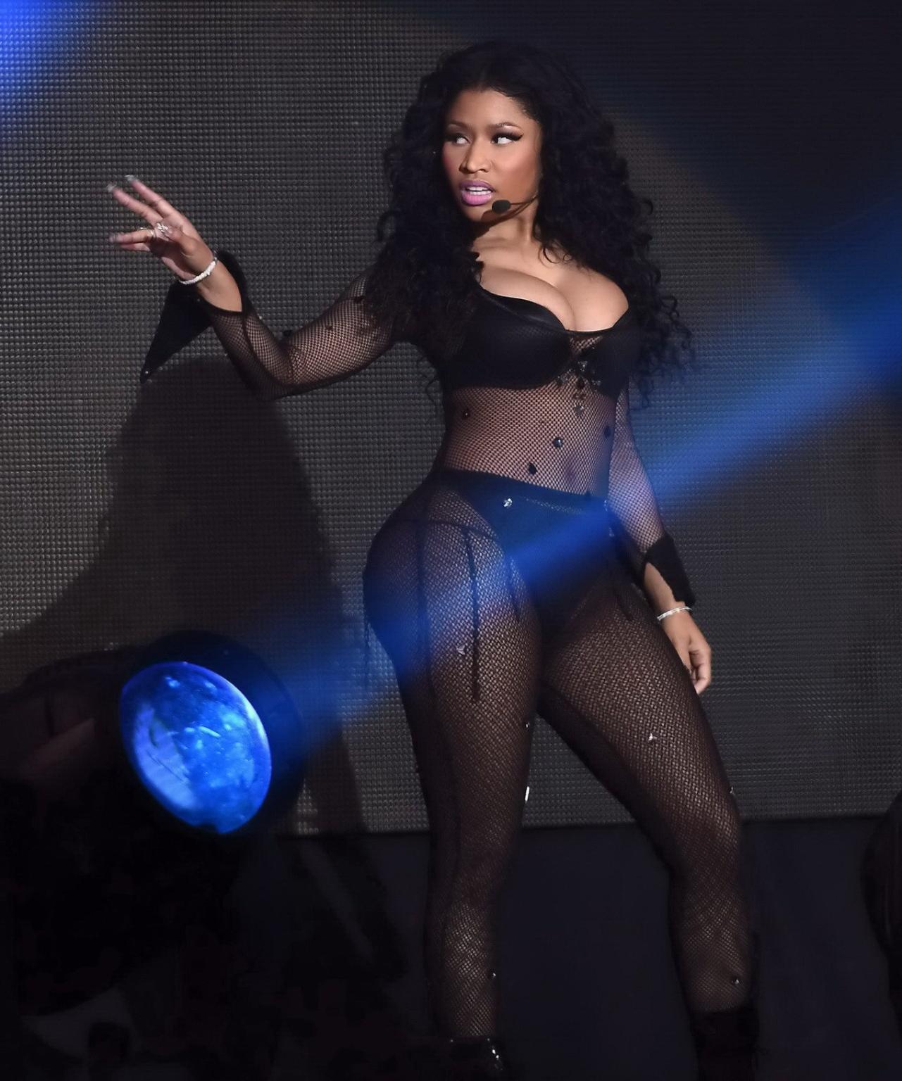 16P NIcki Minaj hot nipple slip in a fishnet jumpsuit