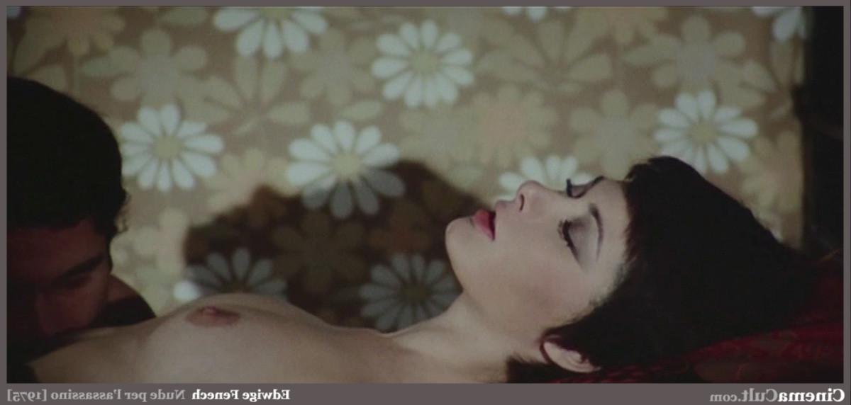 16P Cult actress Edwige Fenech nude from an italian movie