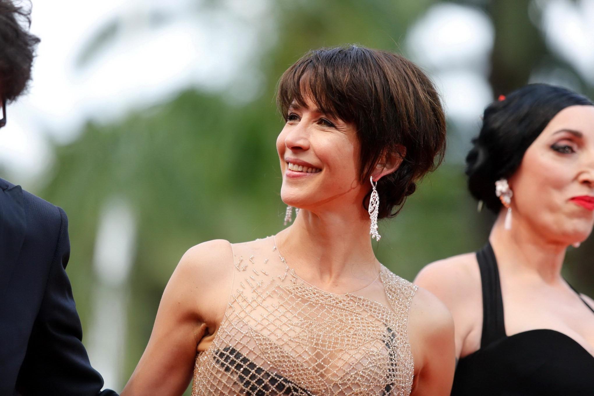 16P Sophie Marceau showing huge cleavage at the Closing Ceremony and Le Glace Et Le 