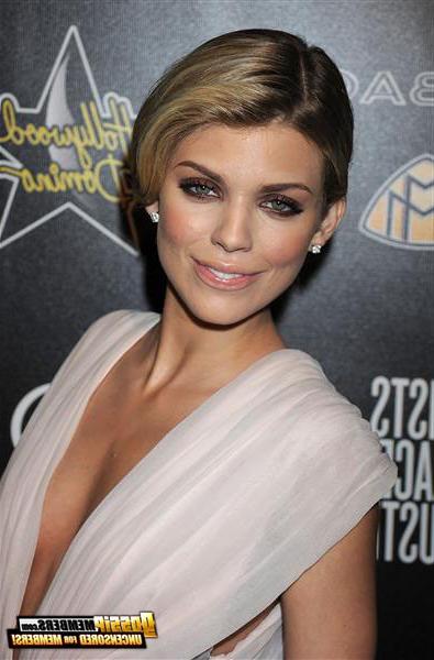 15P Hot and trampy pictures of celebrity teen skankwhore AnnaLynne McCord