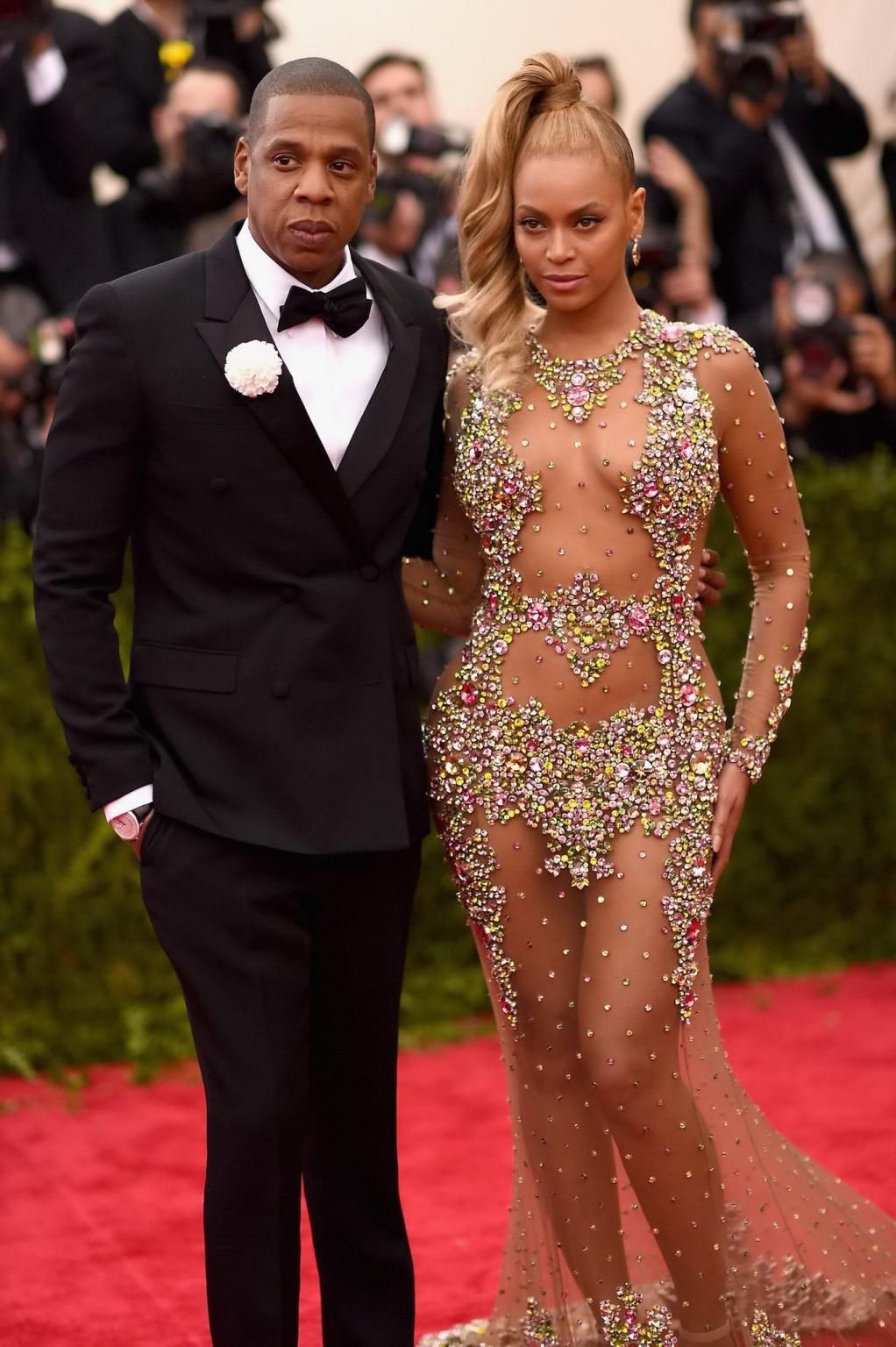 16P Beyonce braless and pantyless wearing transparent maxi dress at China Through Th