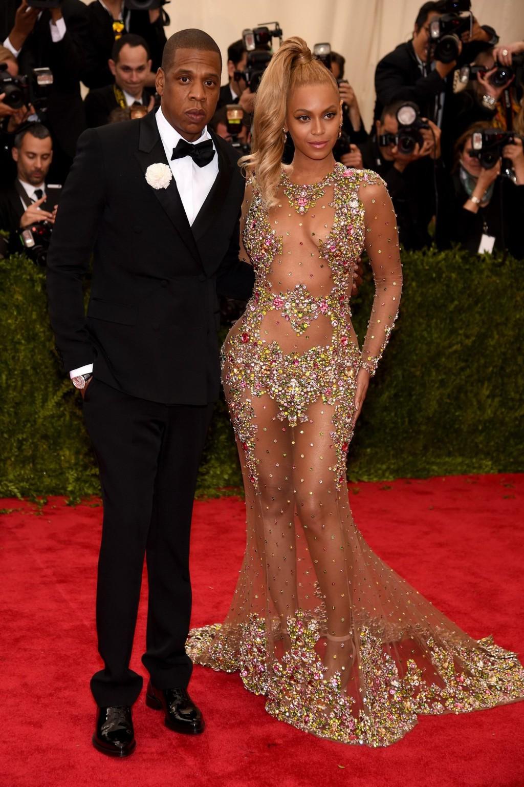 16P Beyonce braless and pantyless wearing transparent maxi dress at China Through Th
