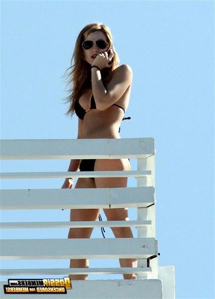 15P Blake Lively posing sexy and slutty in glamorous and paparazzi photos