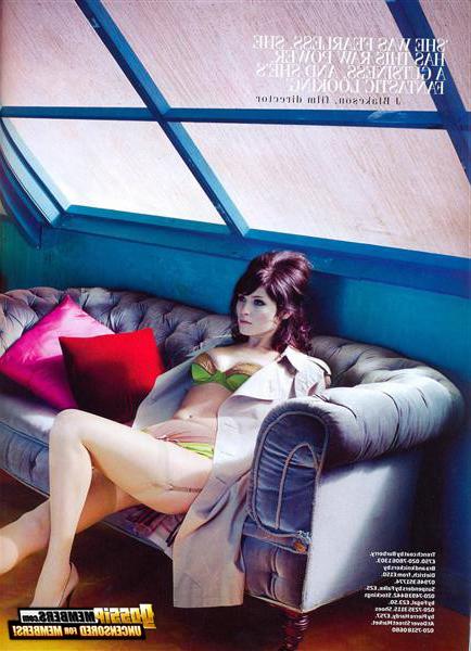15P Teen Bond Girl Gemma Arterton bares skin in celebrity pictures