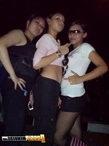 15P Ethnic celebrity Zarina Ann Julie being naughty