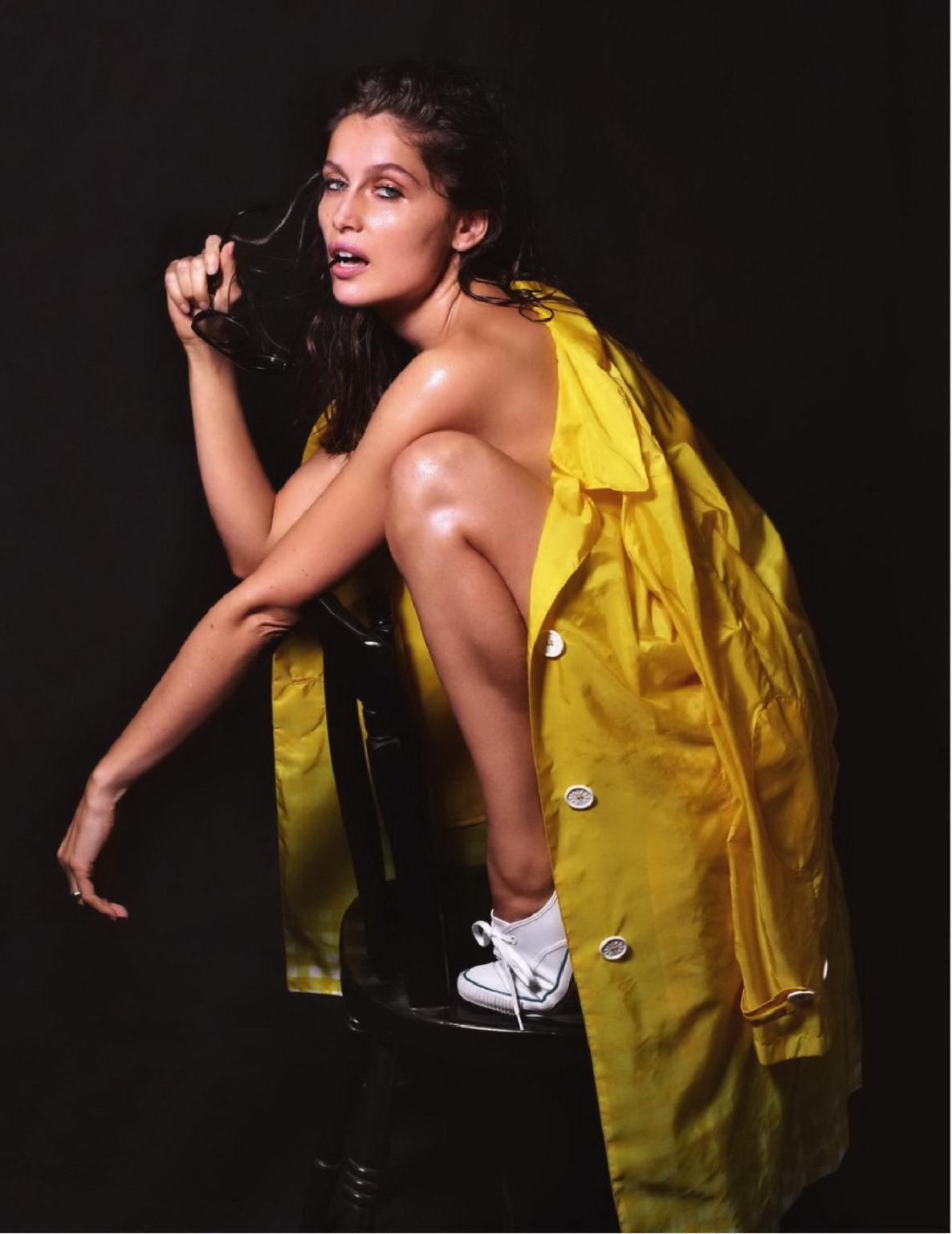 16P Laetitia Casta showing off her naked body for Lui Magazine 13 issue