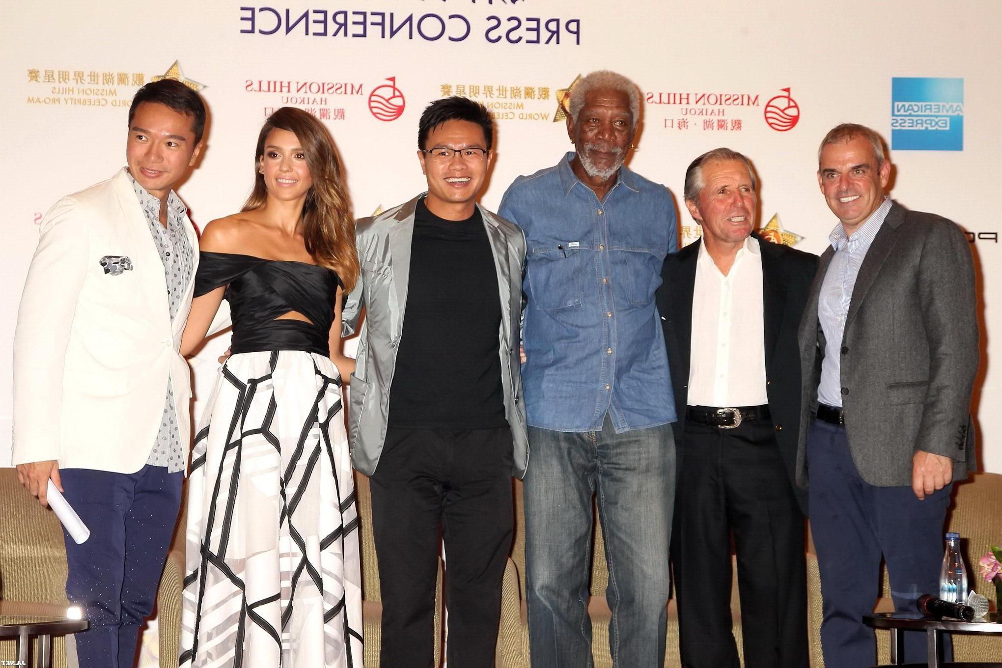 16P Jessica Alba downblouse at the Mission Hills World Celebrity ProAm press confere