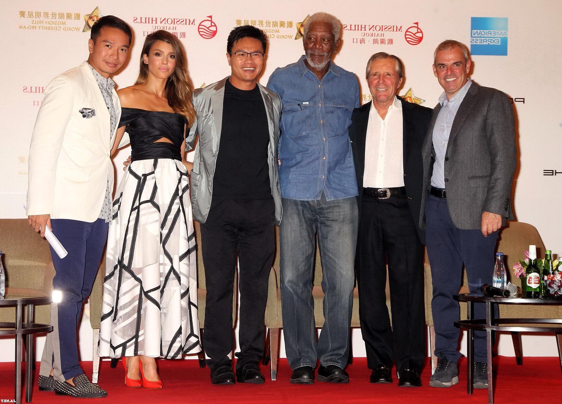 16P Jessica Alba downblouse at the Mission Hills World Celebrity ProAm press confere