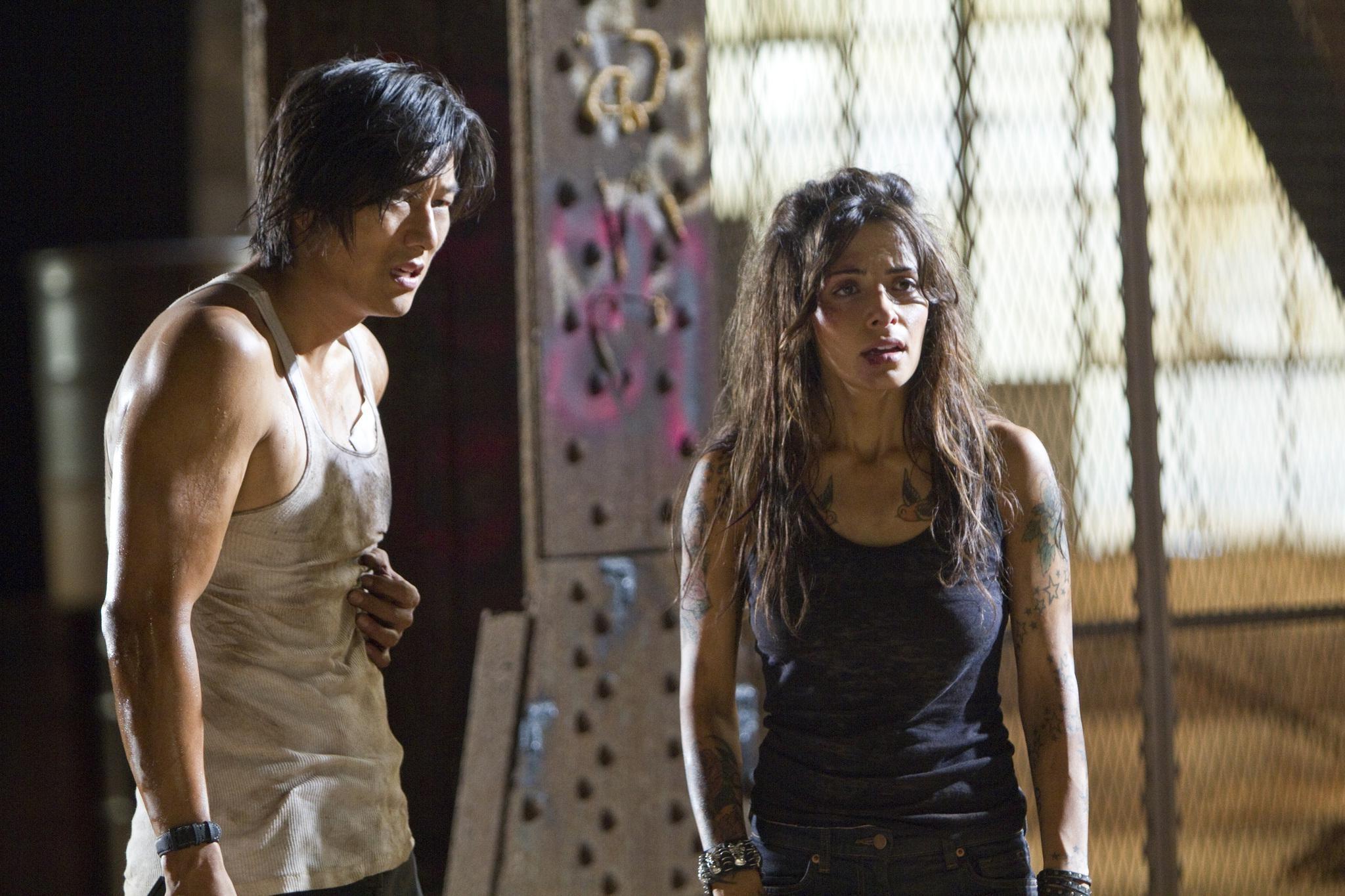 16P Sarah Shahi leaked nude pics with fake tattoos made during the Bullet in the Hea