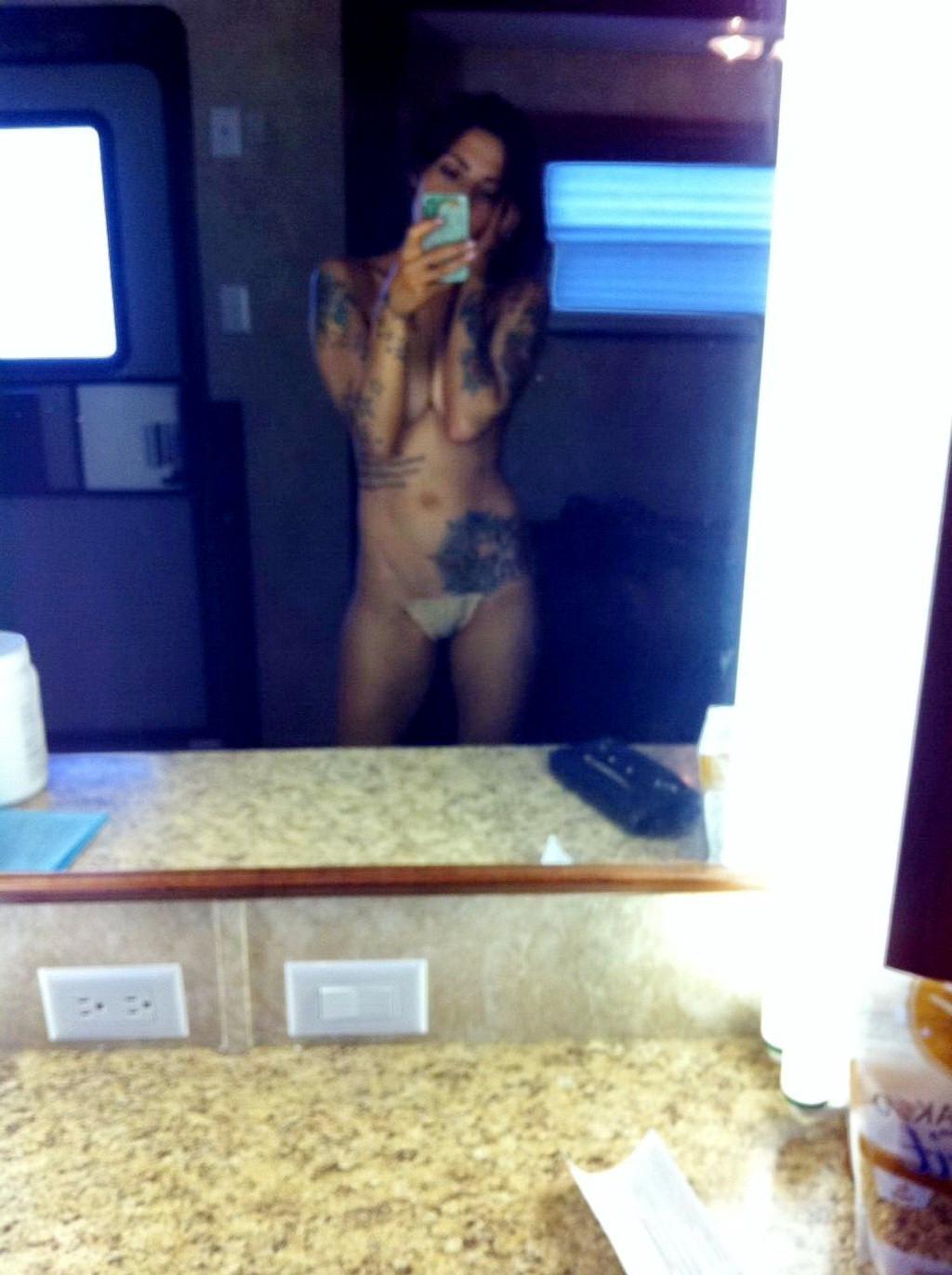 16P Sarah Shahi leaked nude pics with fake tattoos made during the Bullet in the Hea