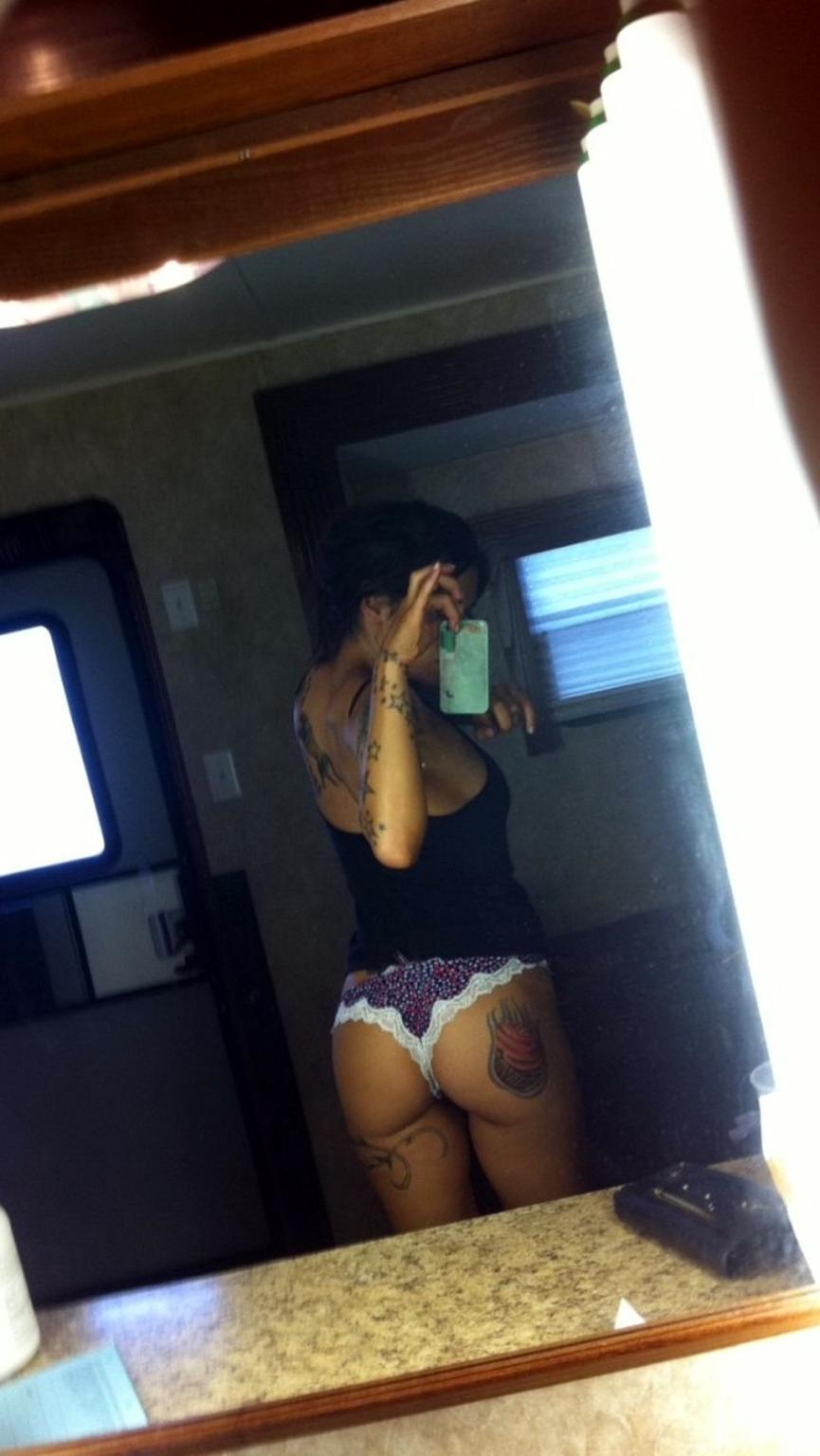 16P Sarah Shahi leaked nude pics with fake tattoos made during the Bullet in the Hea
