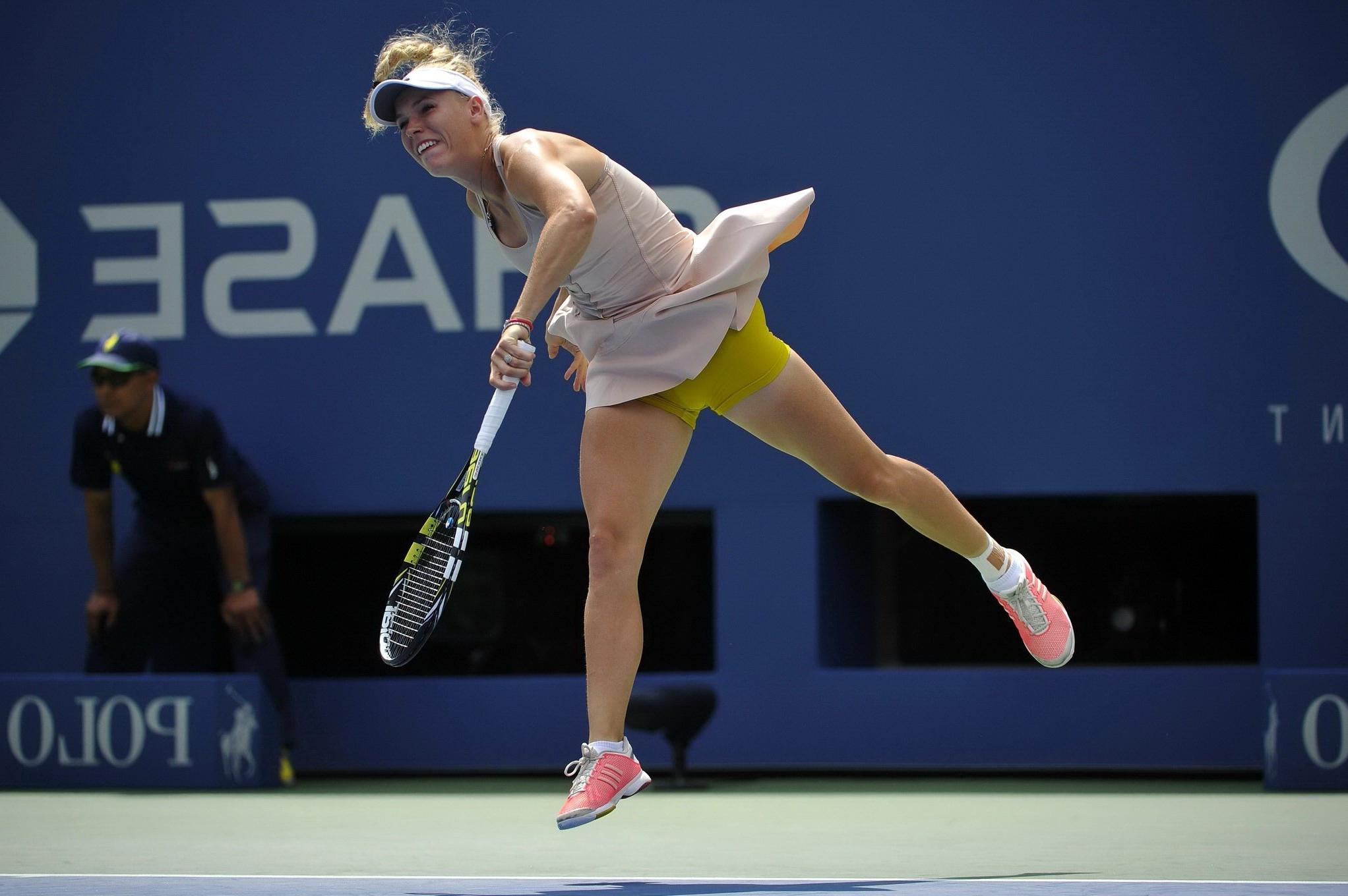 16P Caroline Wozniacki flashing her yellow panties at the US Open tennis tournament 