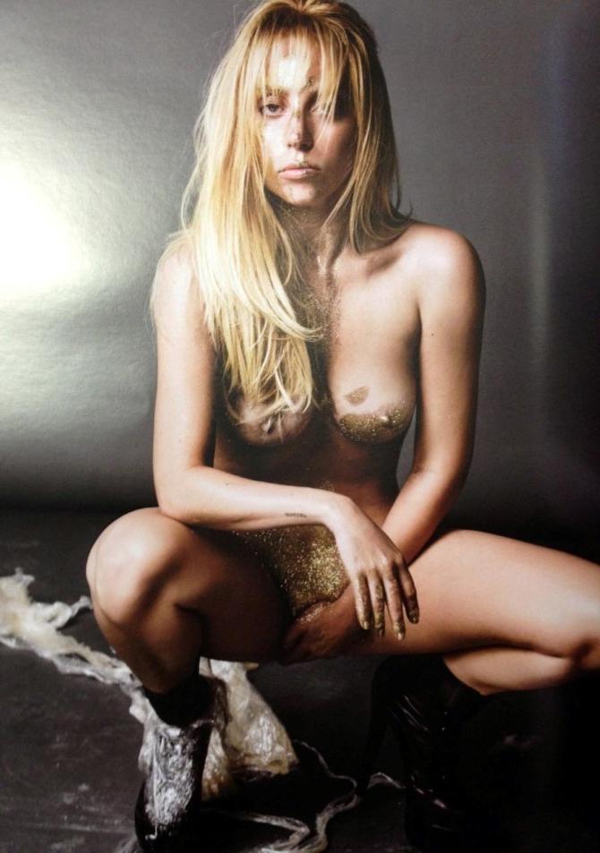 15P Lady Gaga  see her tits and pussy  totally nude posing pictures