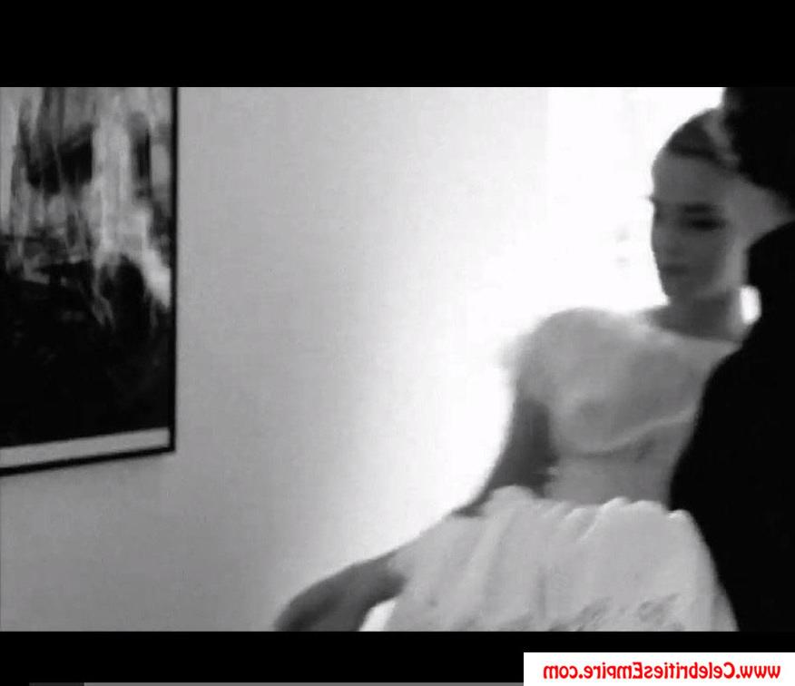 20P Emma Watson Oops Flashes Nipple Pasties
