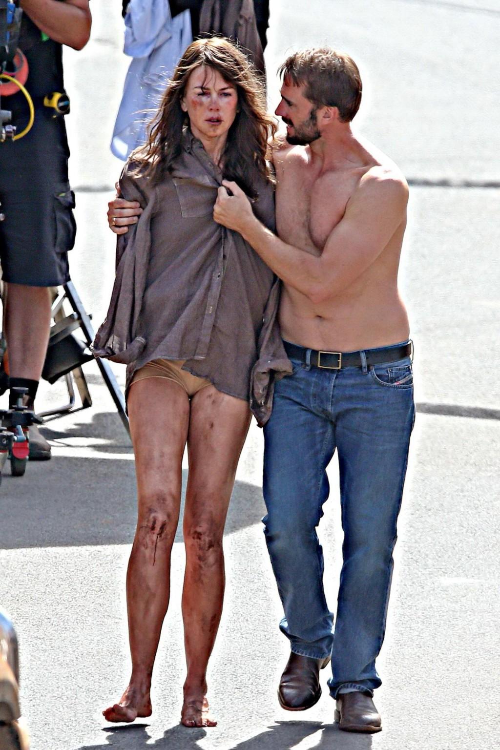 16P Nicole Kidman all dirty wearing panties and shirt on the Strangerland set in Can