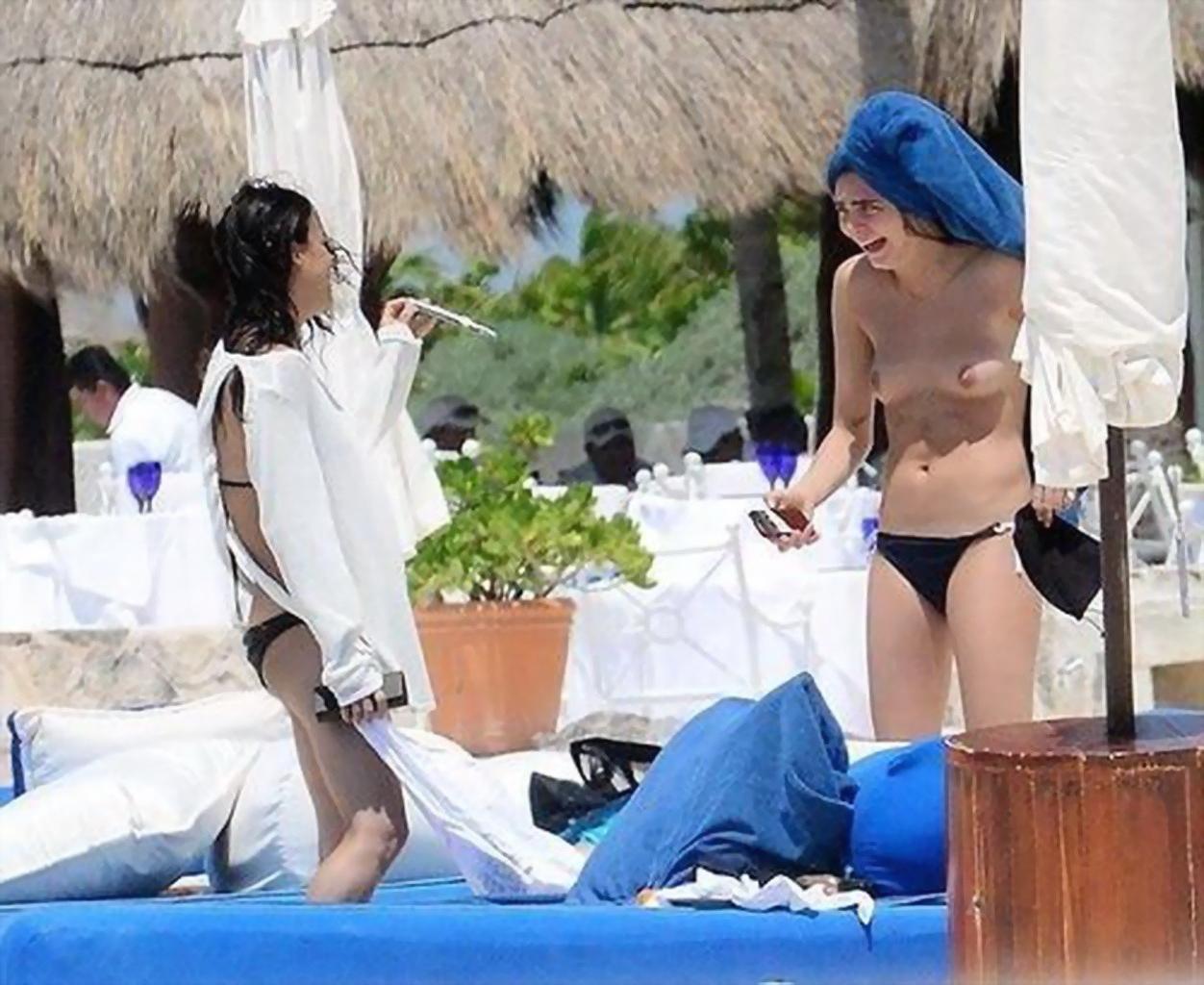 16P Michelle Rodriguez and Cara Delevingne cuddling and groping on the beach