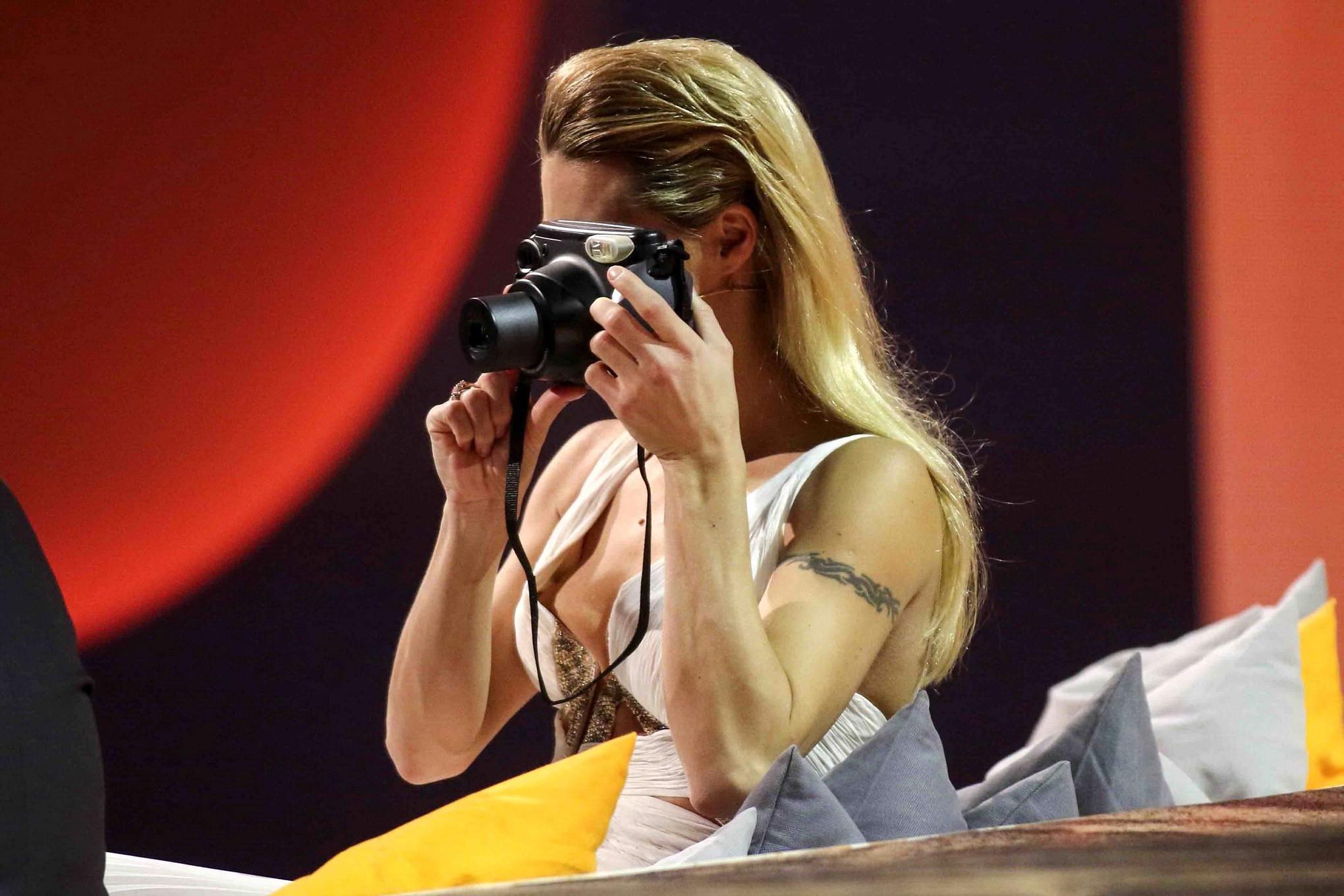 16P Michelle Hunziker showing huge cleavage at ZDF TV live broadcast bet in Augsburg