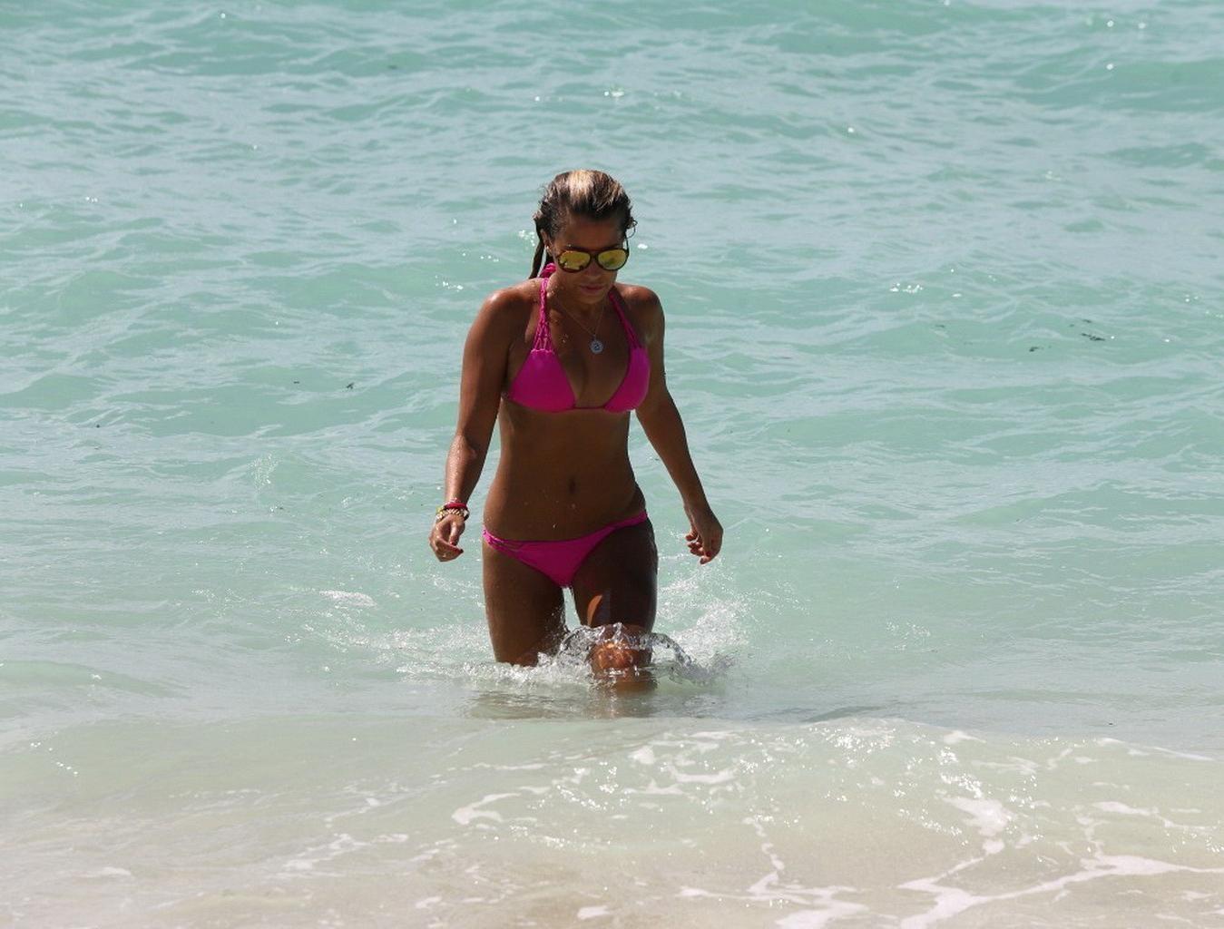 16P Sylvie van der Vaart wearing a sexy pink bikini on a beach in Miami