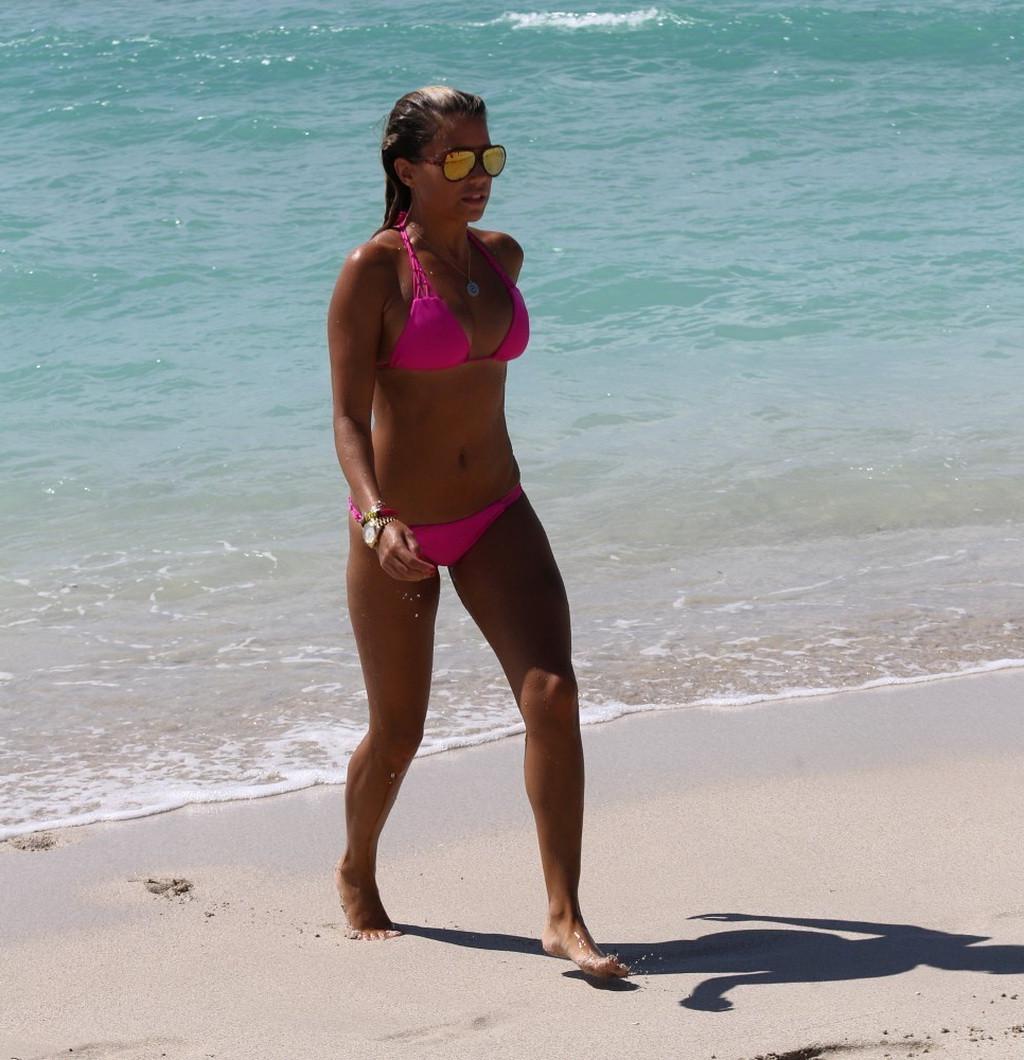 16P Sylvie van der Vaart wearing a sexy pink bikini on a beach in Miami