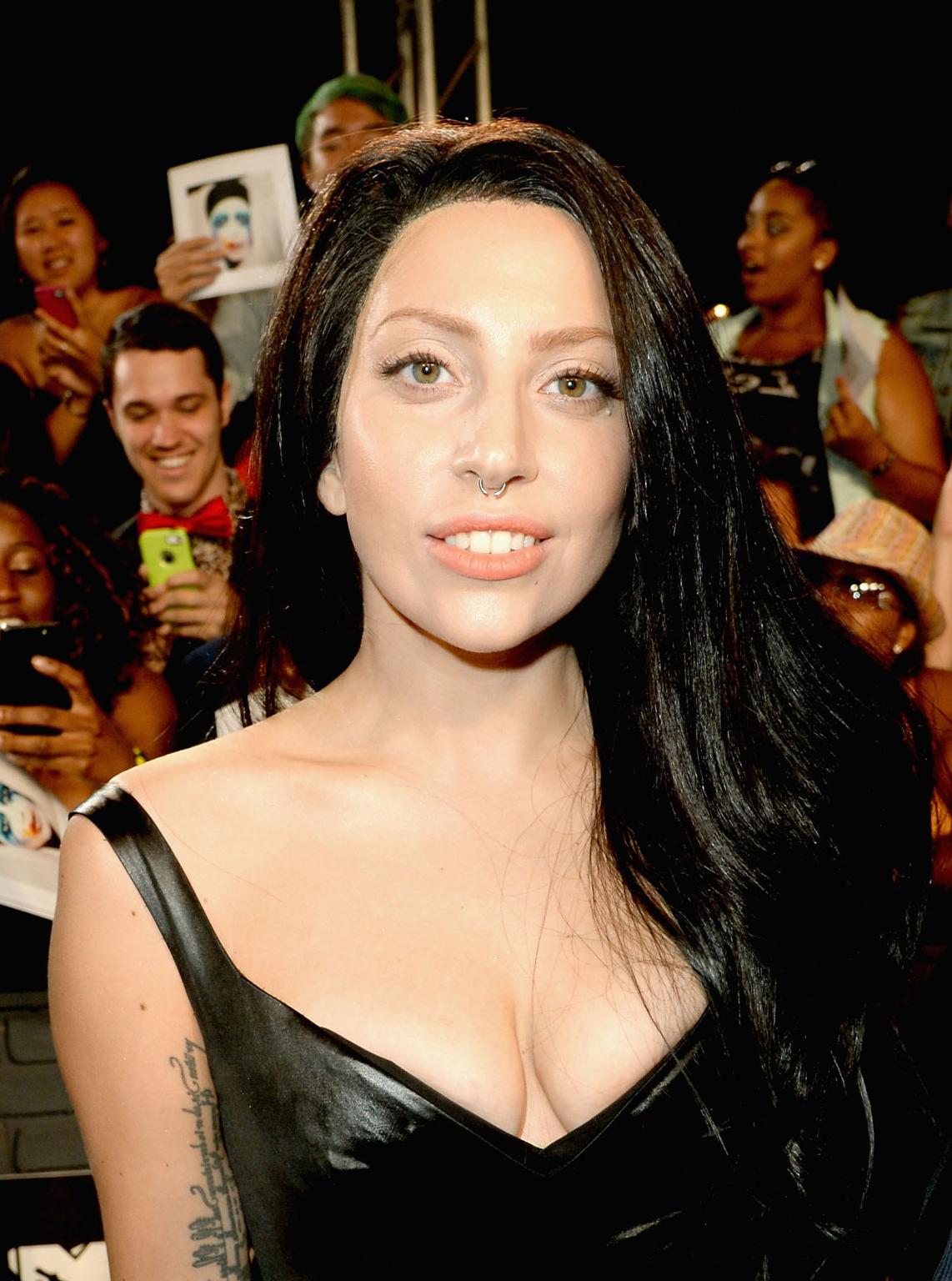 16P Lady Gaga shows off her ass  boobs in skimpy shell fish costume at the 2013 MTV 
