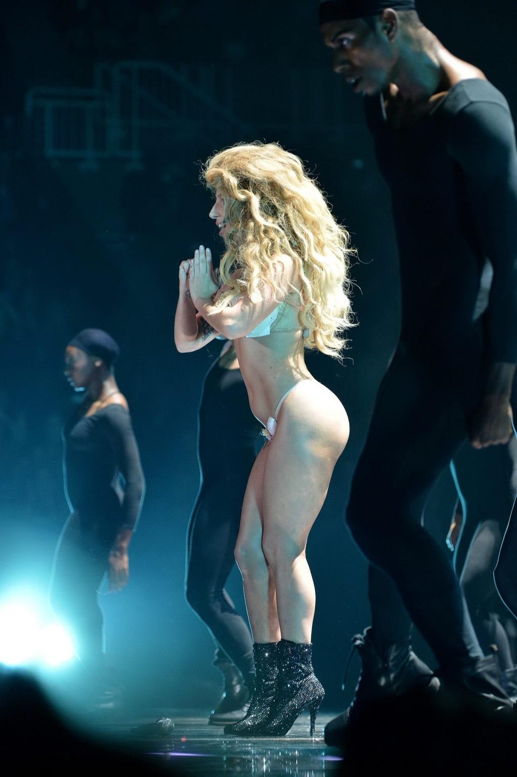 16P Lady Gaga shows off her ass  boobs in skimpy shell fish costume at the 2013 MTV 
