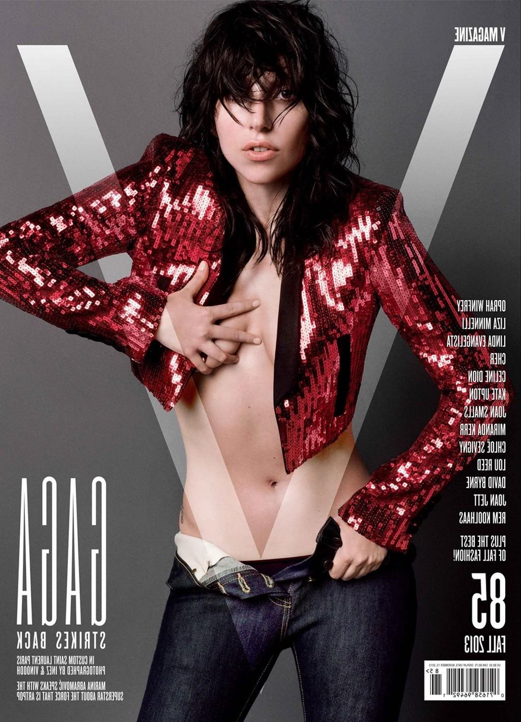 16P Lady Gaga fully nude but hiding her pussy in V Magazine