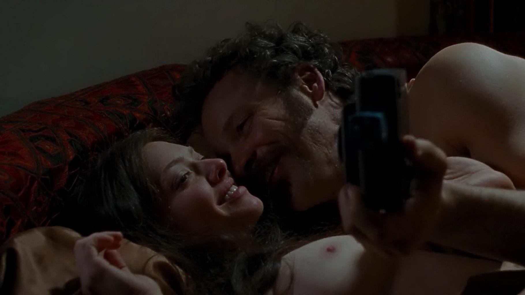16P Amanda Seyfried gets fucked and flashing her bare boobs at the Lovelace set