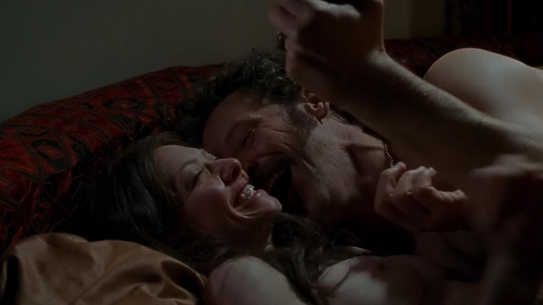 16P Amanda Seyfried gets fucked and flashing her bare boobs at the Lovelace set